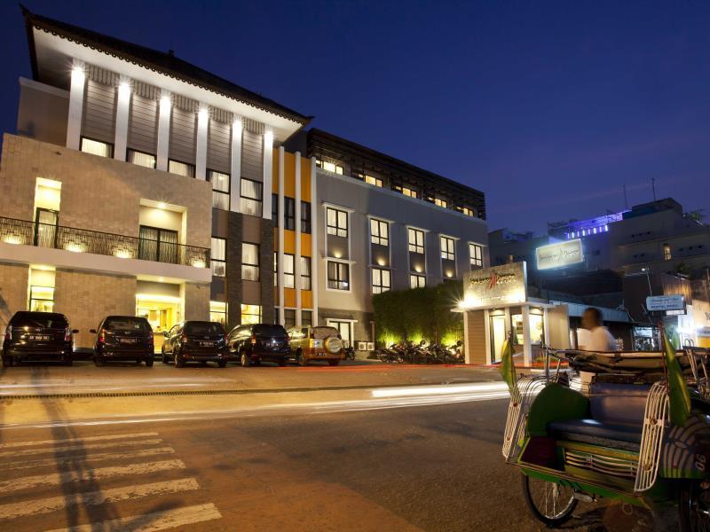 Jentra Dagen Hotel Malioboro Джокьякарта Экстерьер фото