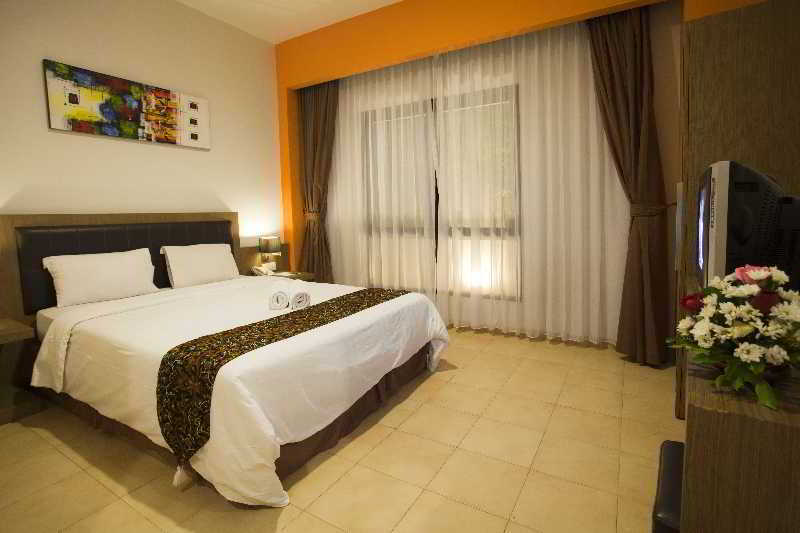 Jentra Dagen Hotel Malioboro Джокьякарта Экстерьер фото